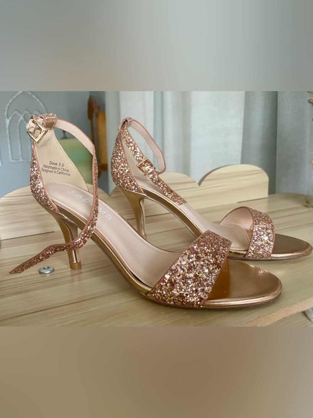 Brand New Dove Glitter Heels – Size 5.5